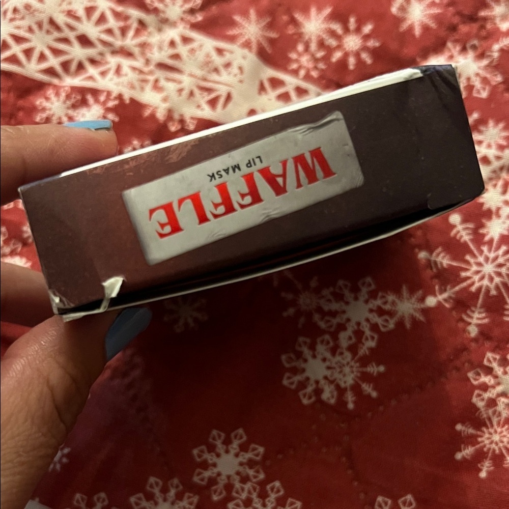 ColourPop Stranger Things Waffle Lip Mask - Bright Yellow - Picture 3 of 4